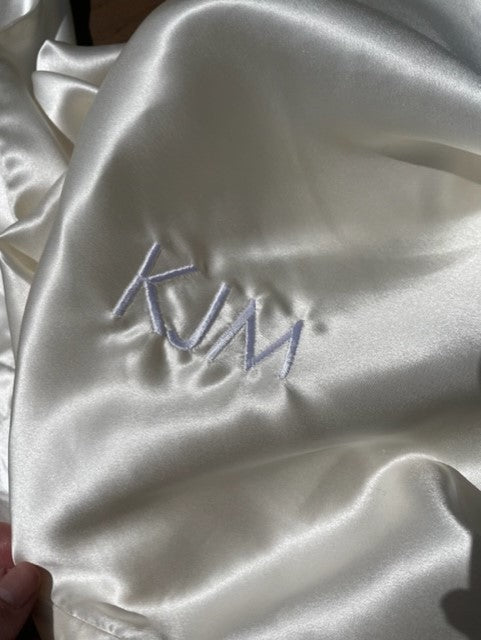 PERSONALISED MONOGRAM SILK PILLOWCASE SLEEP SET - Pure Silk Pillowcase & Manuka Lavender Sleep Set With Your Name Or Initials - Manuka Dreams