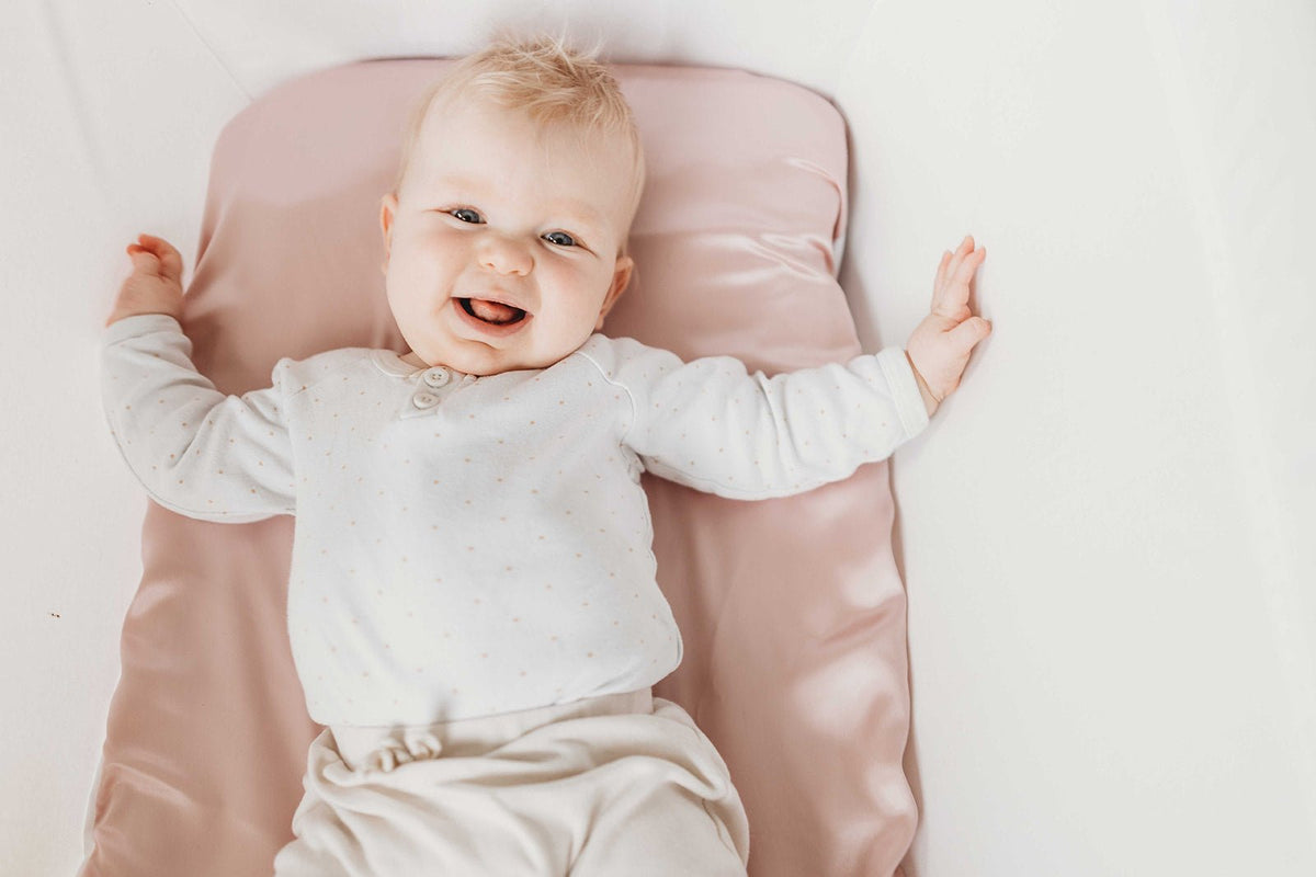 PURE SILK FITTED BABY SHEET - Bassinet Size - Manuka Dreams