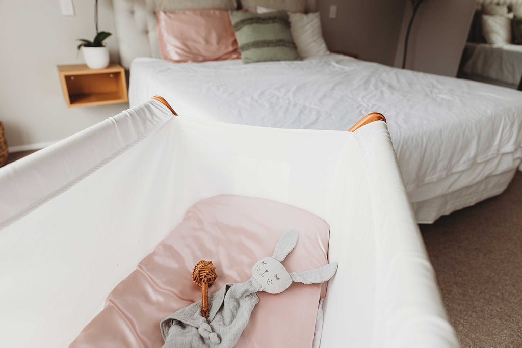 PURE SILK FITTED BABY SHEET - Bassinet Size - Manuka Dreams