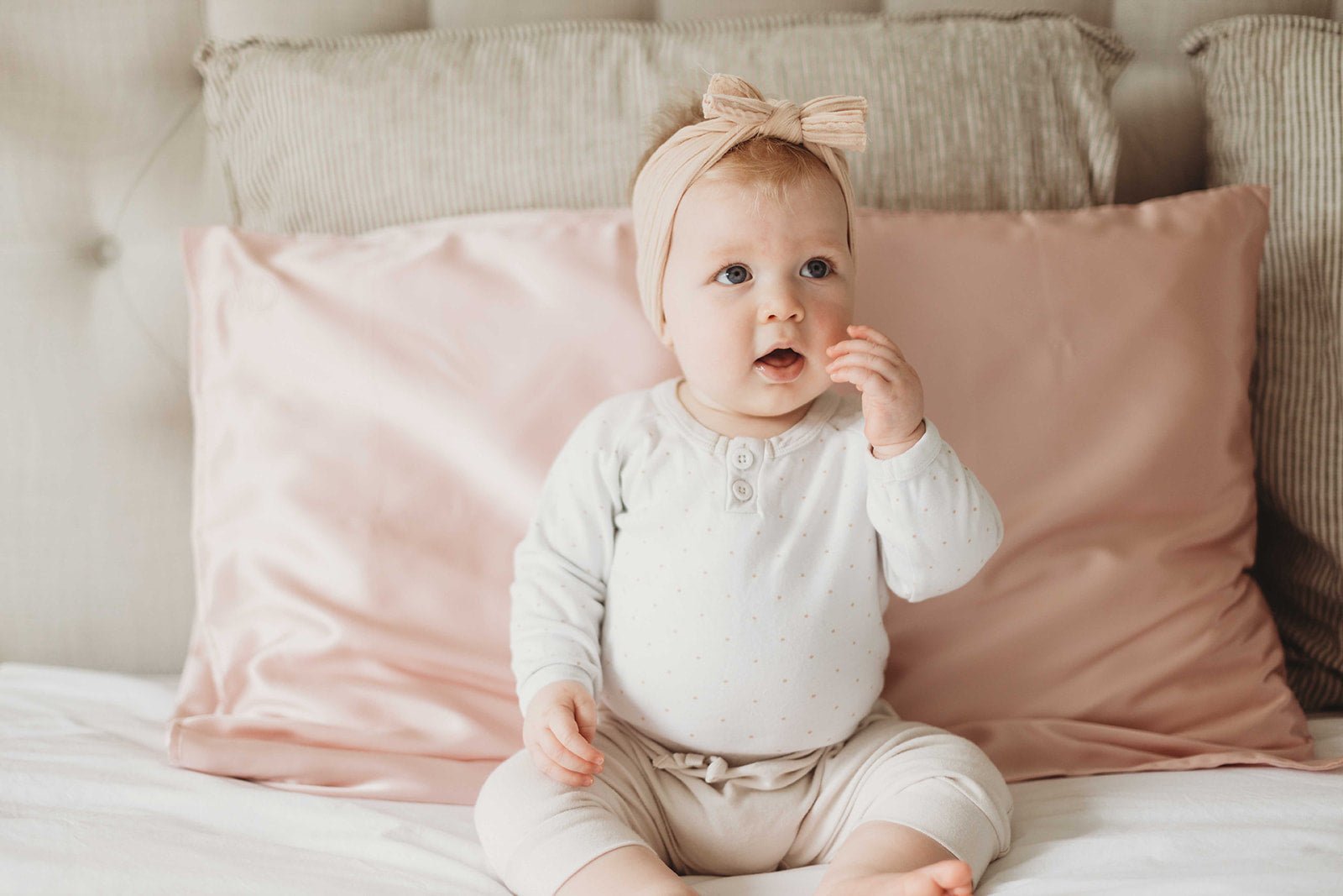 BABY SHOWER GIFT IDEA. Silk Pillowcase. Pure Silk Fitted Bassinet Sheet. Cot sheet for babies with eczema, dry skin and preventing bald spots.